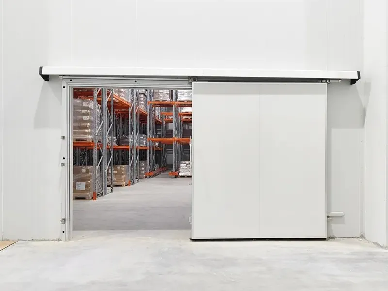 Cold storage doors for warehouse