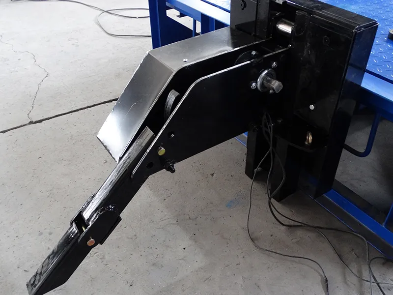 hook-type electric vehicle restraint